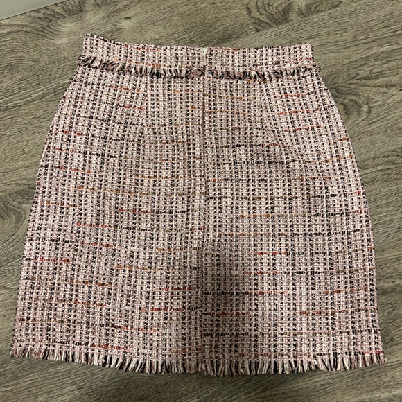 H&M Textured-weave Skirt - Picture 2 of 5
